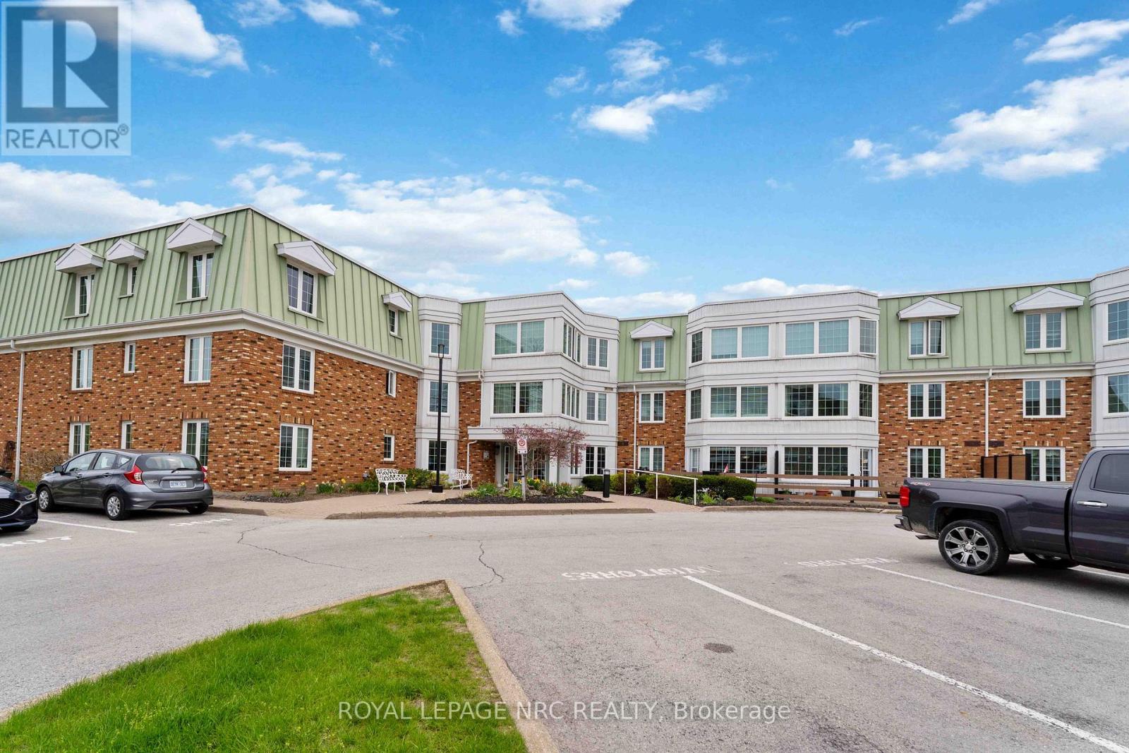 121 - 3420 FREDERICK AVENUE, Lincoln, Ontario