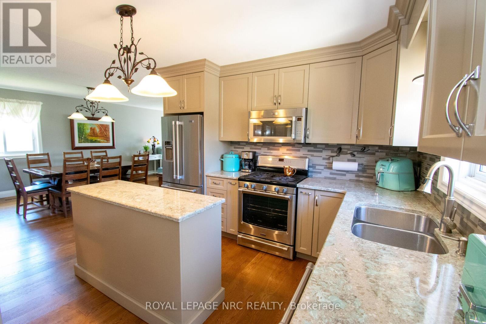 7296 Alex Avenue, Niagara Falls, Ontario  L2G 7V4 - Photo 12 - X13065730