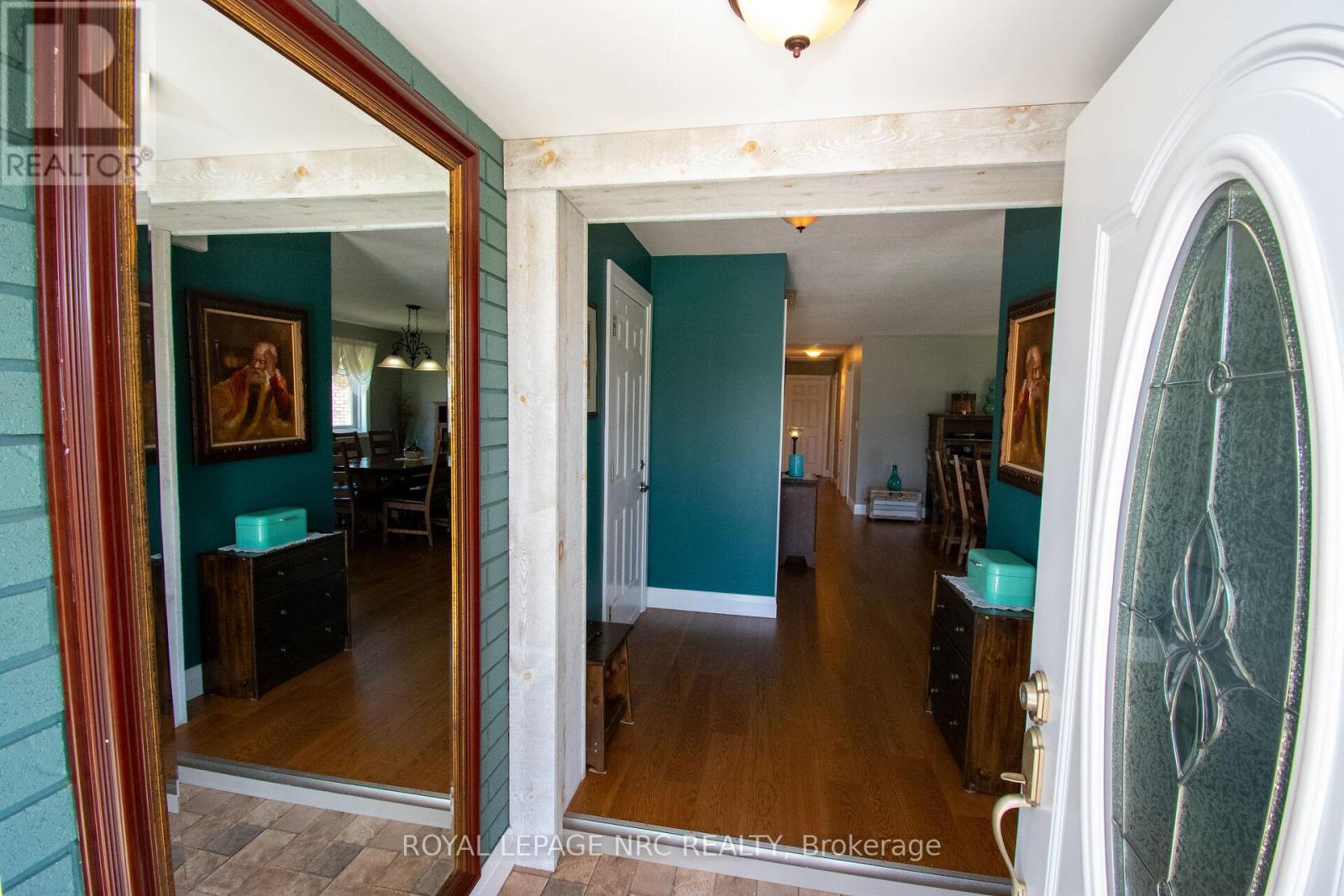 7296 Alex Avenue, Niagara Falls, Ontario  L2G 7V4 - Photo 2 - X13065730