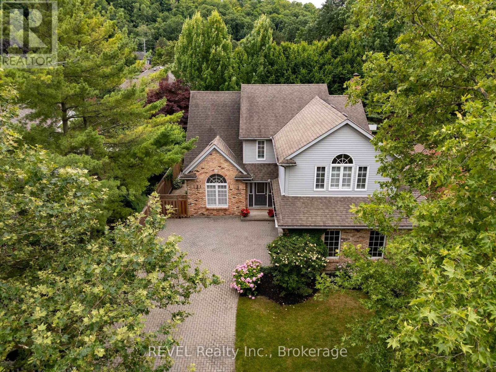 78 Sovereign Drive, St. Catharines, Ontario  L2T 1Z7 - Photo 4 - X13066646