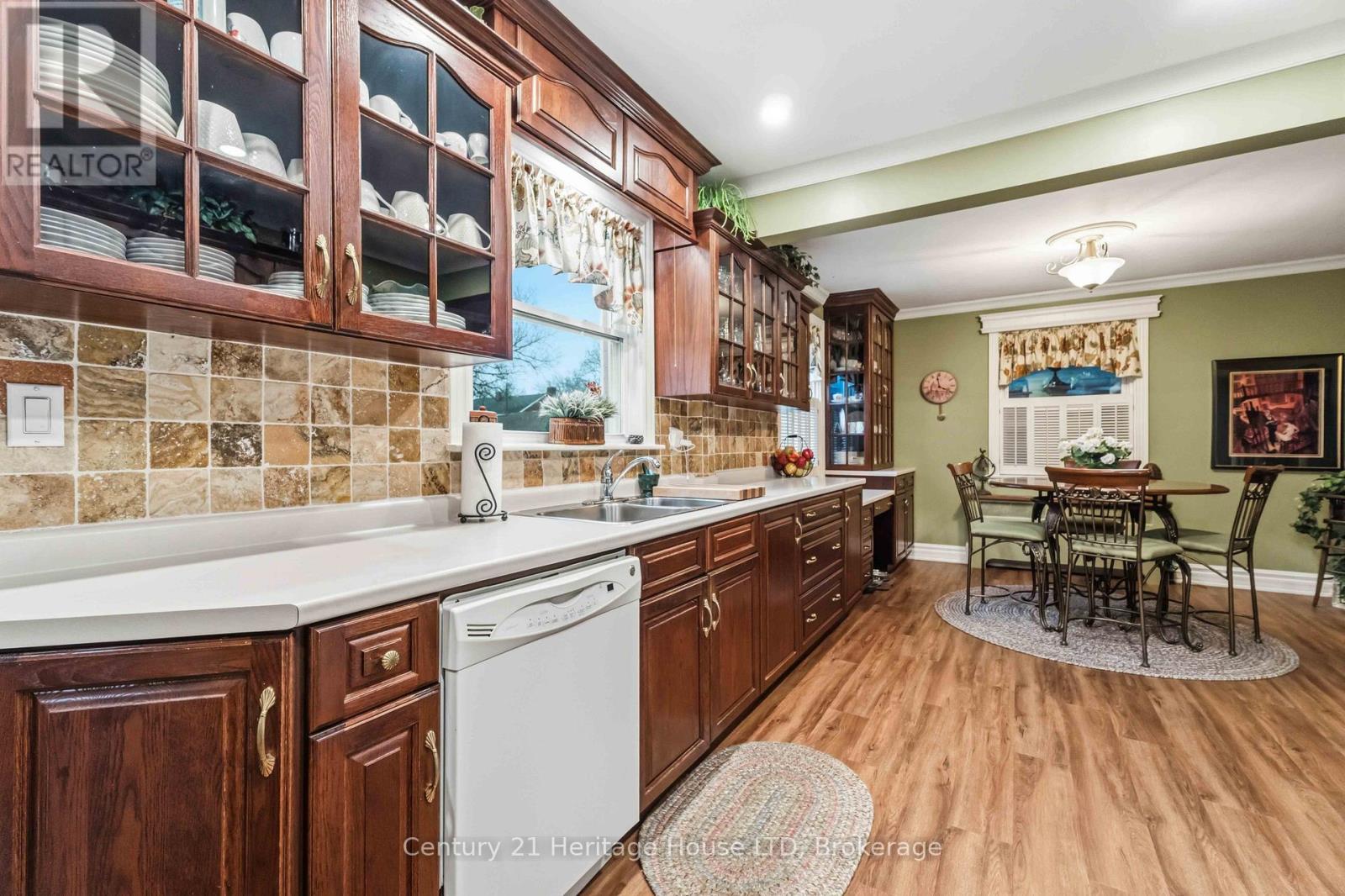 25 Glenview Avenue, Welland, Ontario  L3C 4K2 - Photo 12 - X13067078