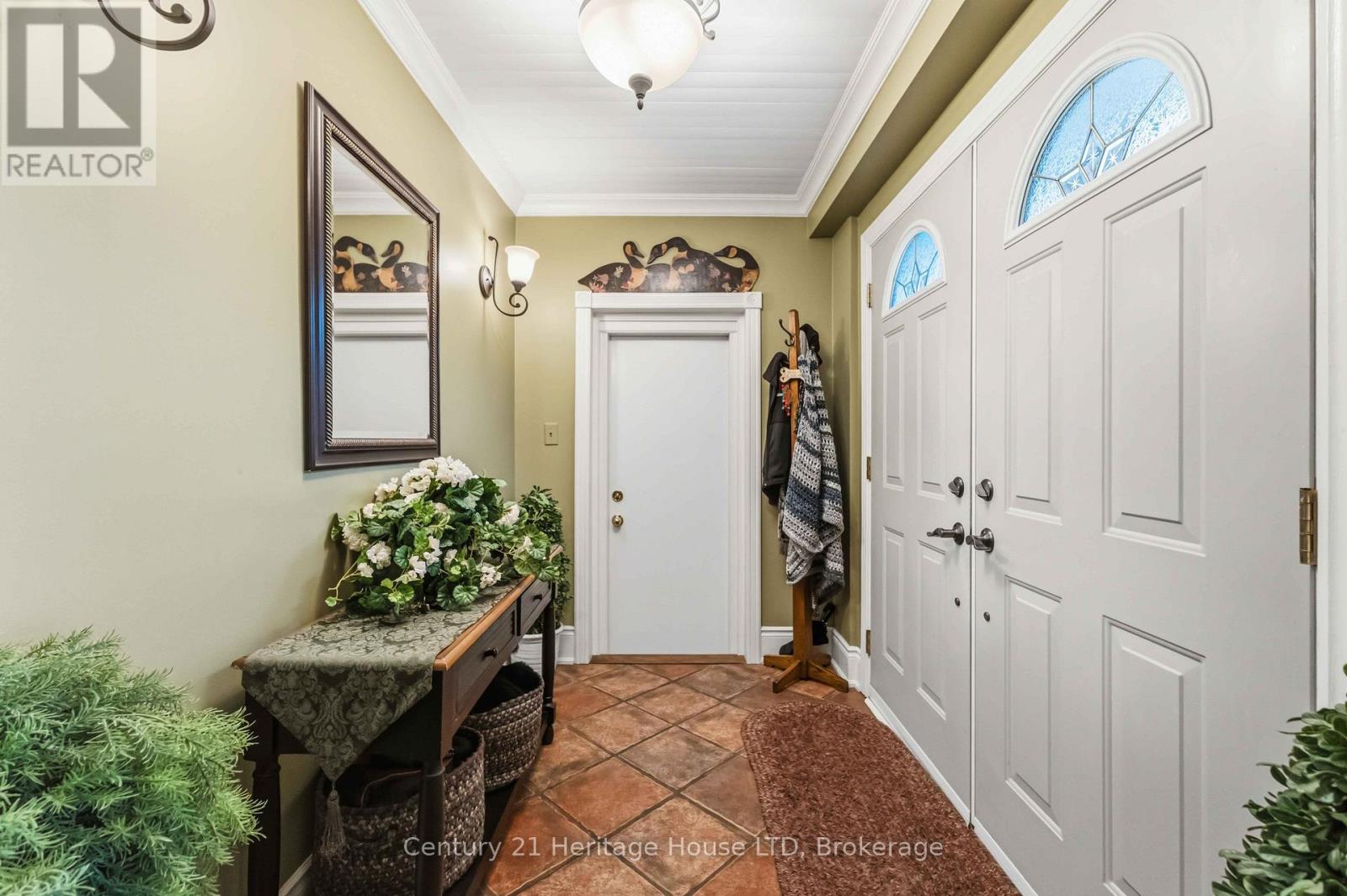 25 Glenview Avenue, Welland, Ontario  L3C 4K2 - Photo 4 - X13067078