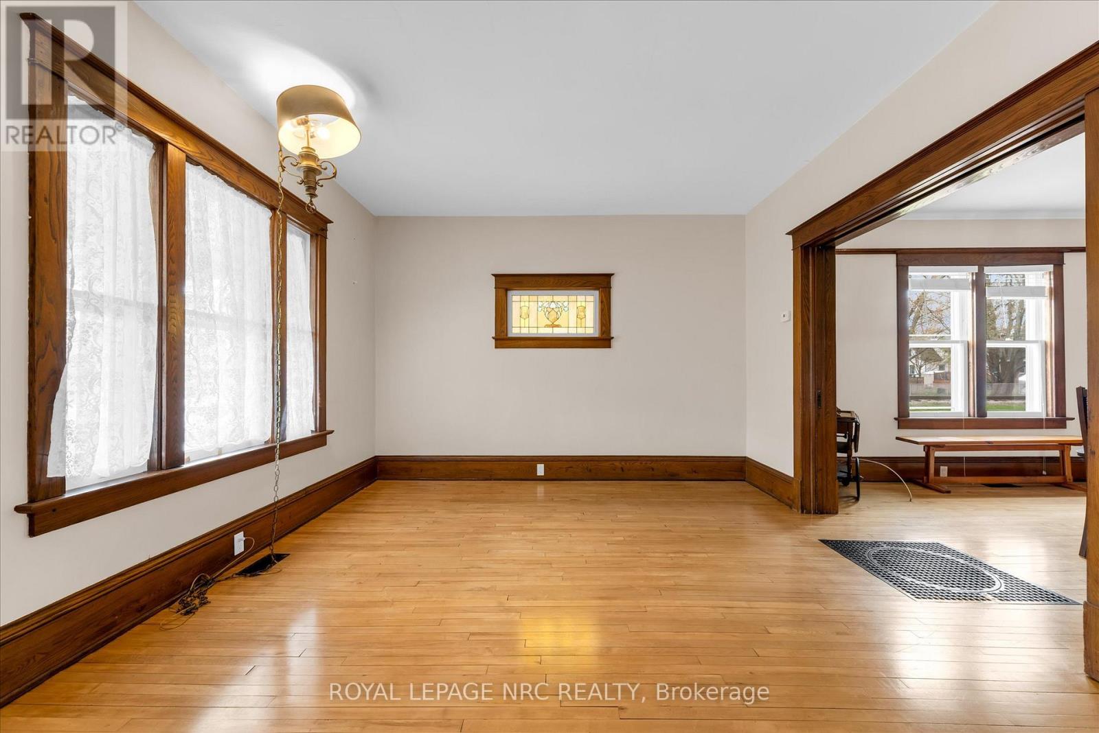 155 Ash Street, Port Colborne, Ontario  L3K 2W7 - Photo 8 - X13068580