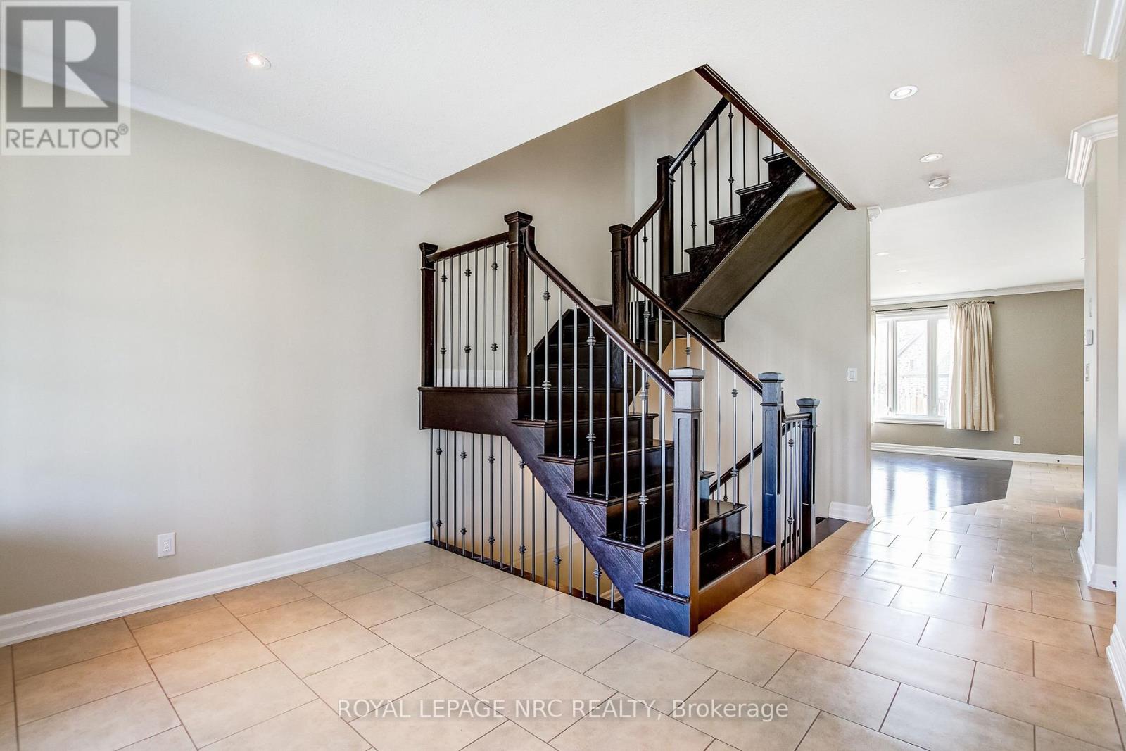 5784 Ironwood Street, Niagara Falls, Ontario  L2H 0G4 - Photo 5 - X13071692