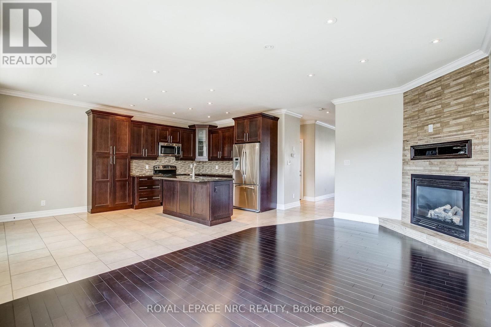 5784 Ironwood Street, Niagara Falls, Ontario  L2H 0G4 - Photo 7 - X13071692