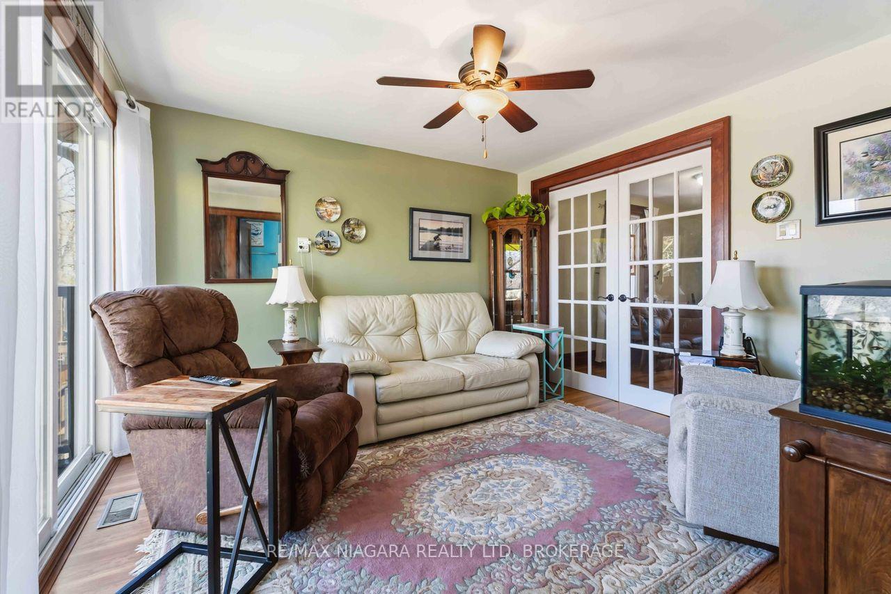 70 Riverside Drive, Welland, Ontario  L3C 5E2 - Photo 18 - X13074190