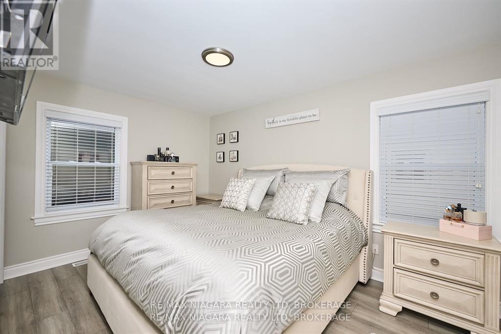5667 Montrose Road, Niagara Falls, Ontario  L2H 1K9 - Photo 11 - X13074238