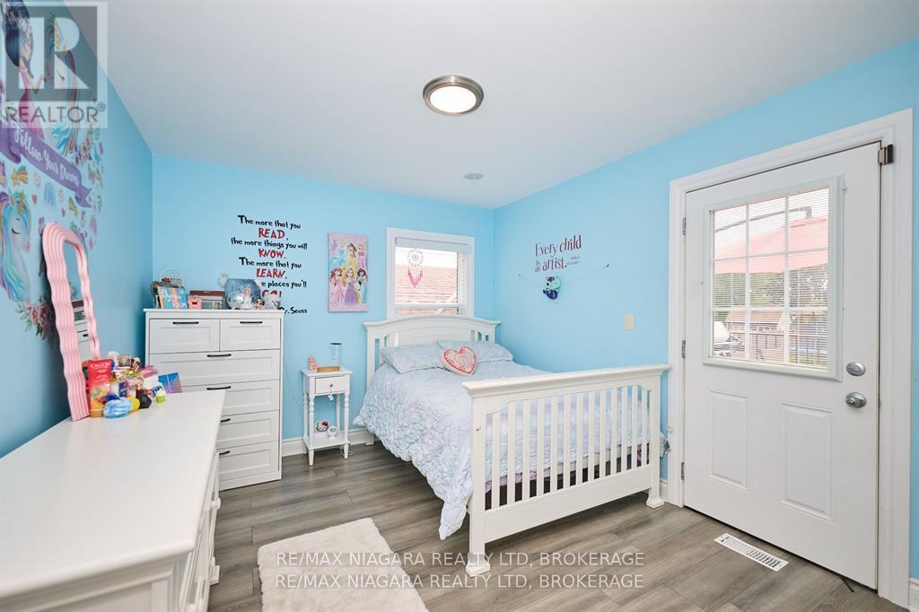 5667 Montrose Road, Niagara Falls, Ontario  L2H 1K9 - Photo 13 - X13074238
