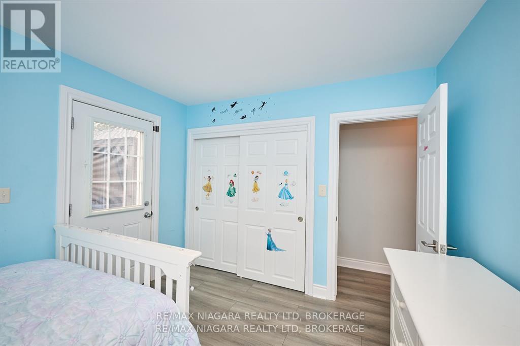 5667 Montrose Road, Niagara Falls, Ontario  L2H 1K9 - Photo 14 - X13074238