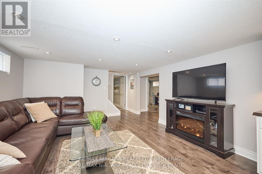 5667 Montrose Road, Niagara Falls, Ontario  L2H 1K9 - Photo 19 - X13074238