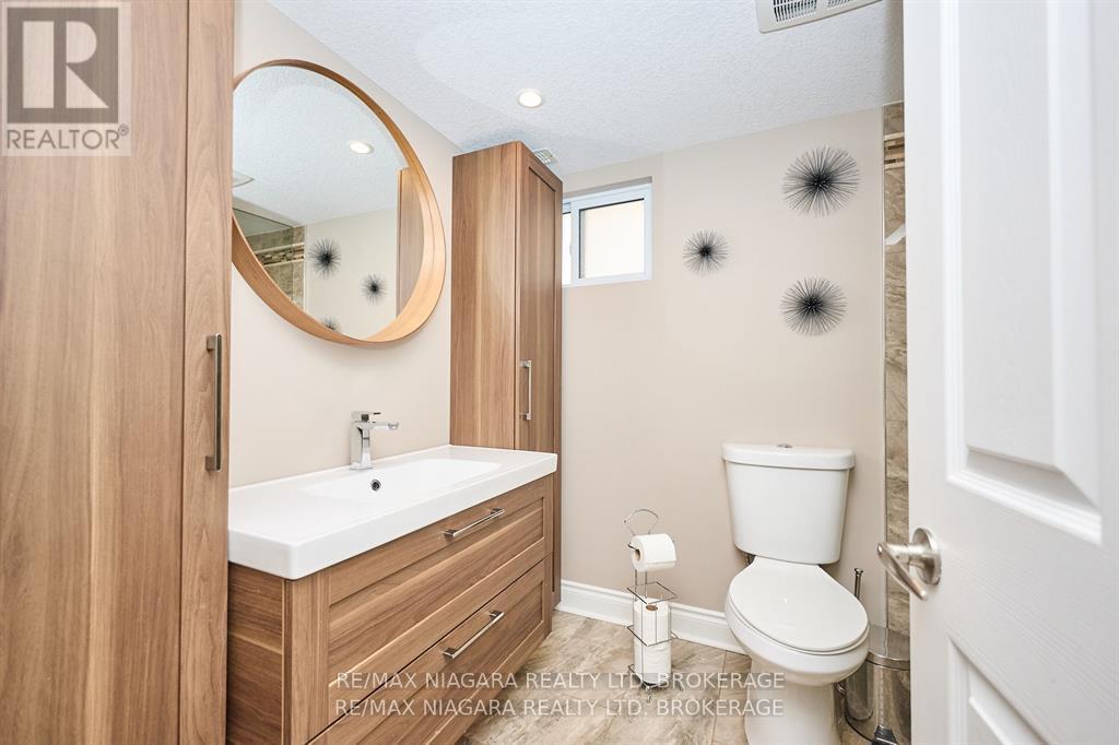 5667 Montrose Road, Niagara Falls, Ontario  L2H 1K9 - Photo 21 - X13074238