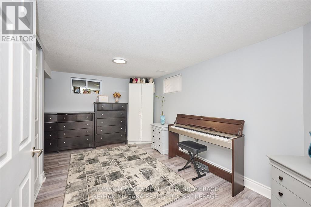 5667 Montrose Road, Niagara Falls, Ontario  L2H 1K9 - Photo 24 - X13074238