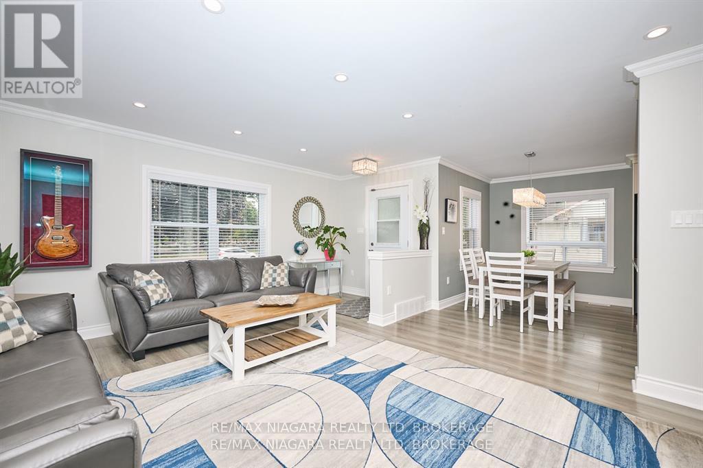 5667 Montrose Road, Niagara Falls, Ontario  L2H 1K9 - Photo 3 - X13074238