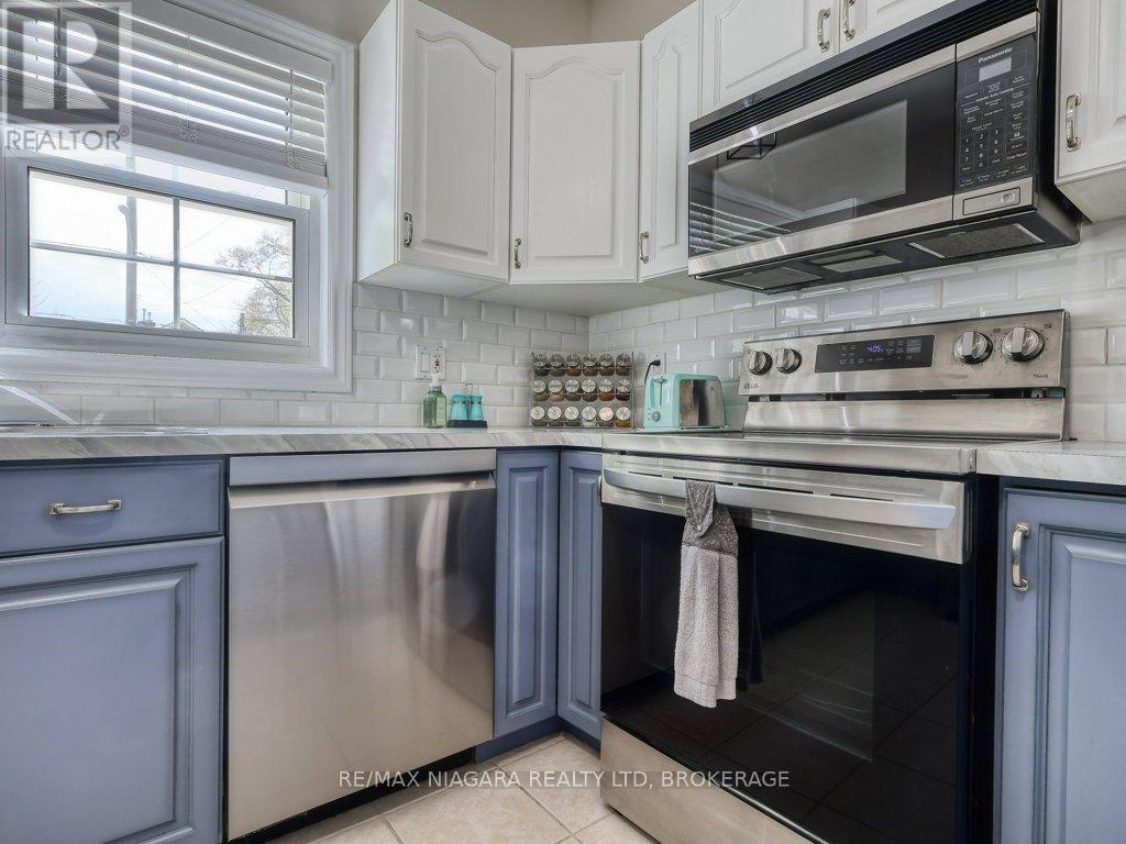 8110 Lamont Avenue, Niagara Falls, Ontario  L2G 6V5 - Photo 18 - X13074358