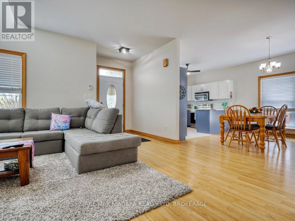 8110 Lamont Avenue, Niagara Falls, Ontario  L2G 6V5 - Photo 24 - X13074358