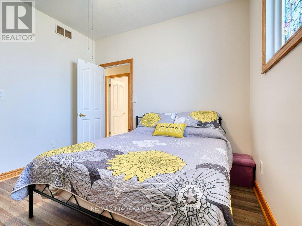8110 Lamont Avenue, Niagara Falls, Ontario  L2G 6V5 - Photo 36 - X13074358