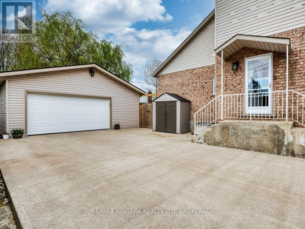 8110 Lamont Avenue, Niagara Falls, Ontario  L2G 6V5 - Photo 4 - X13074358