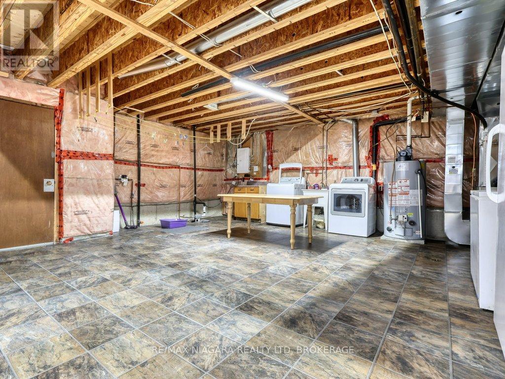 8110 Lamont Avenue, Niagara Falls, Ontario  L2G 6V5 - Photo 45 - X13074358