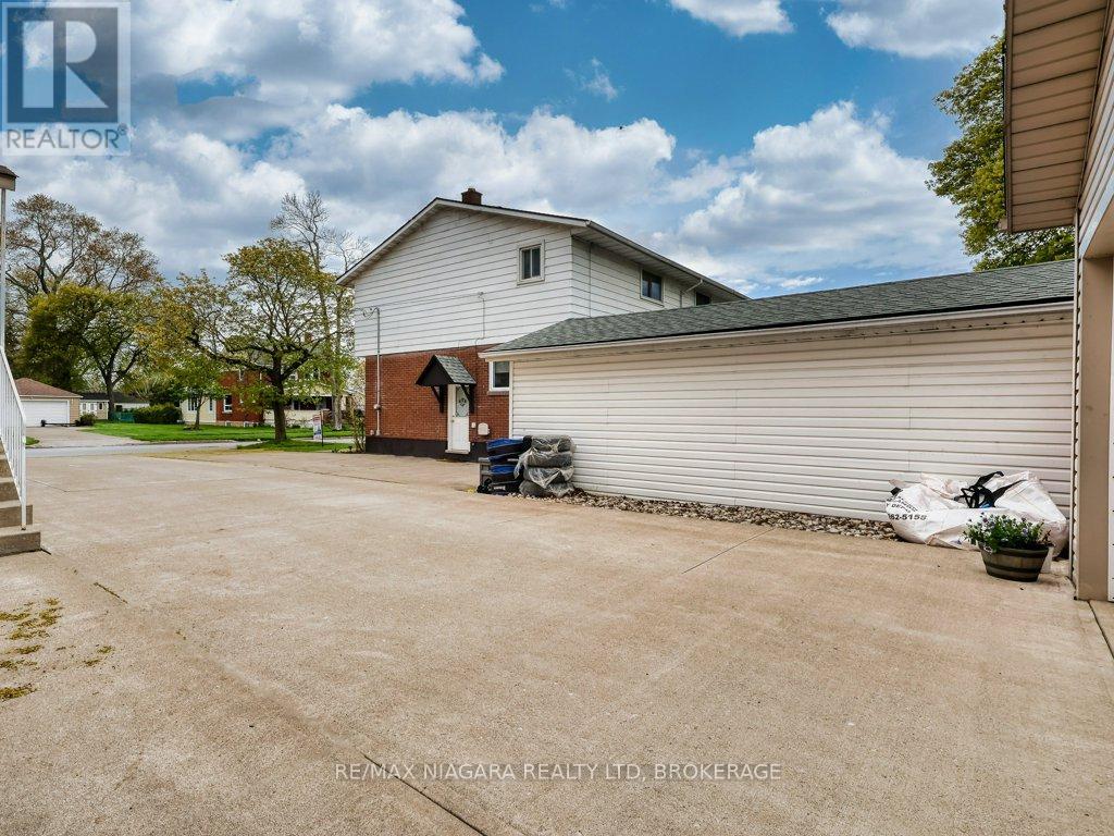 8110 Lamont Avenue, Niagara Falls, Ontario  L2G 6V5 - Photo 8 - X13074358