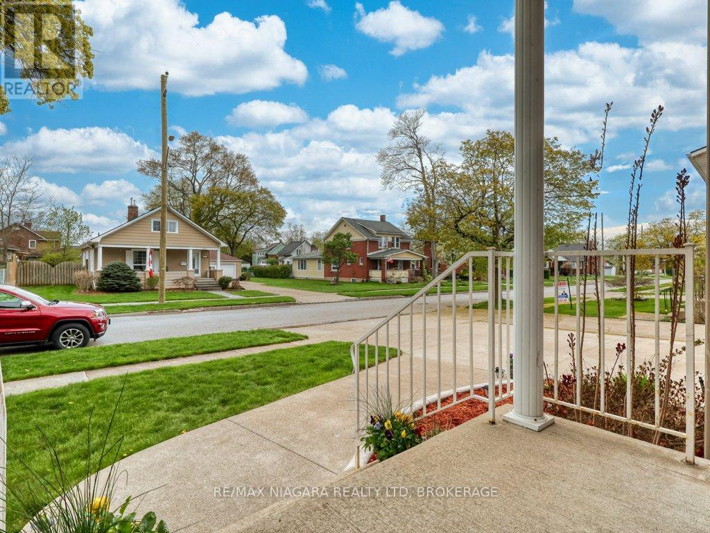 8110 Lamont Avenue, Niagara Falls, Ontario  L2G 6V5 - Photo 9 - X13074358