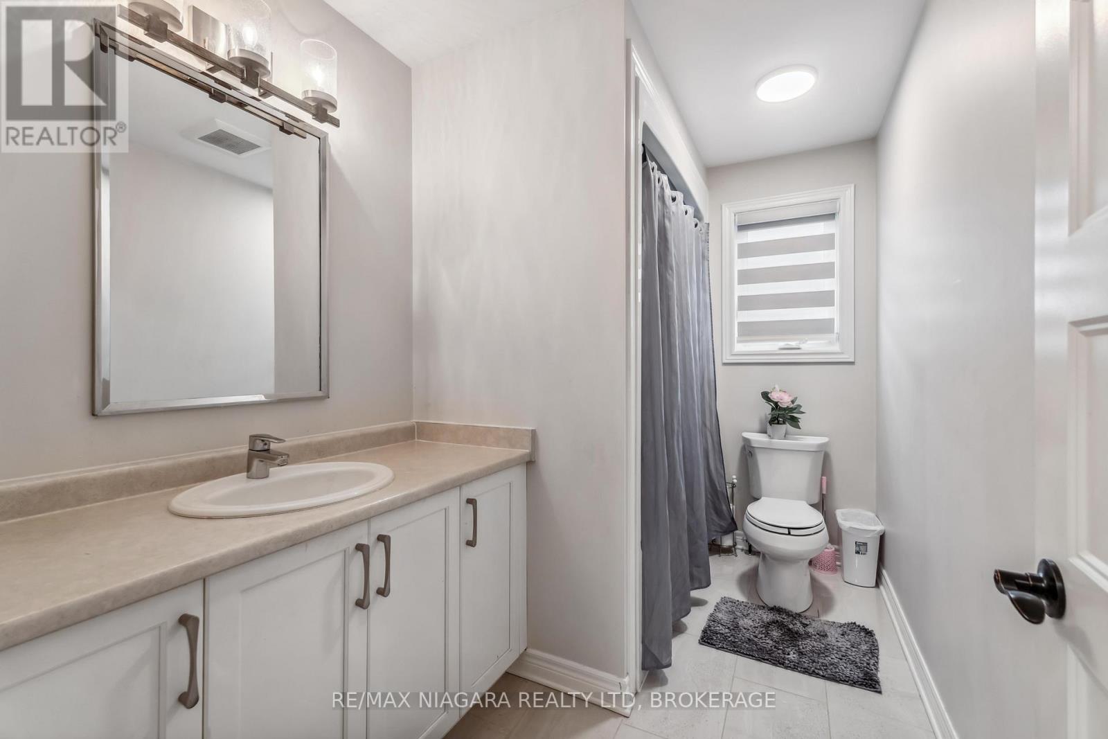 1 Hopkins Street, Thorold, Ontario  L2V 0E6 - Photo 36 - X13075096
