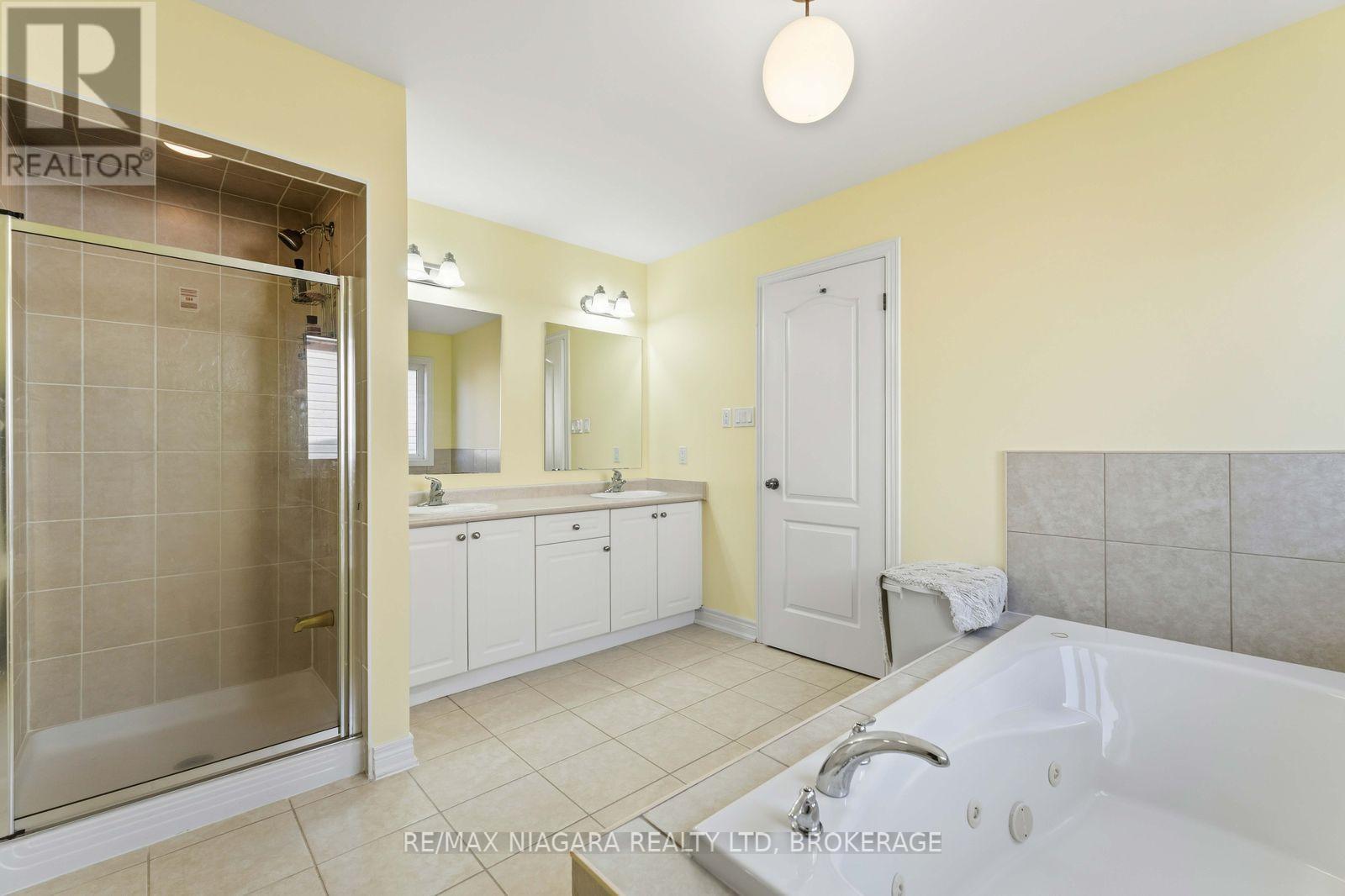 6537 St Michael Avenue, Niagara Falls, Ontario  L2H 0C6 - Photo 17 - X13075436