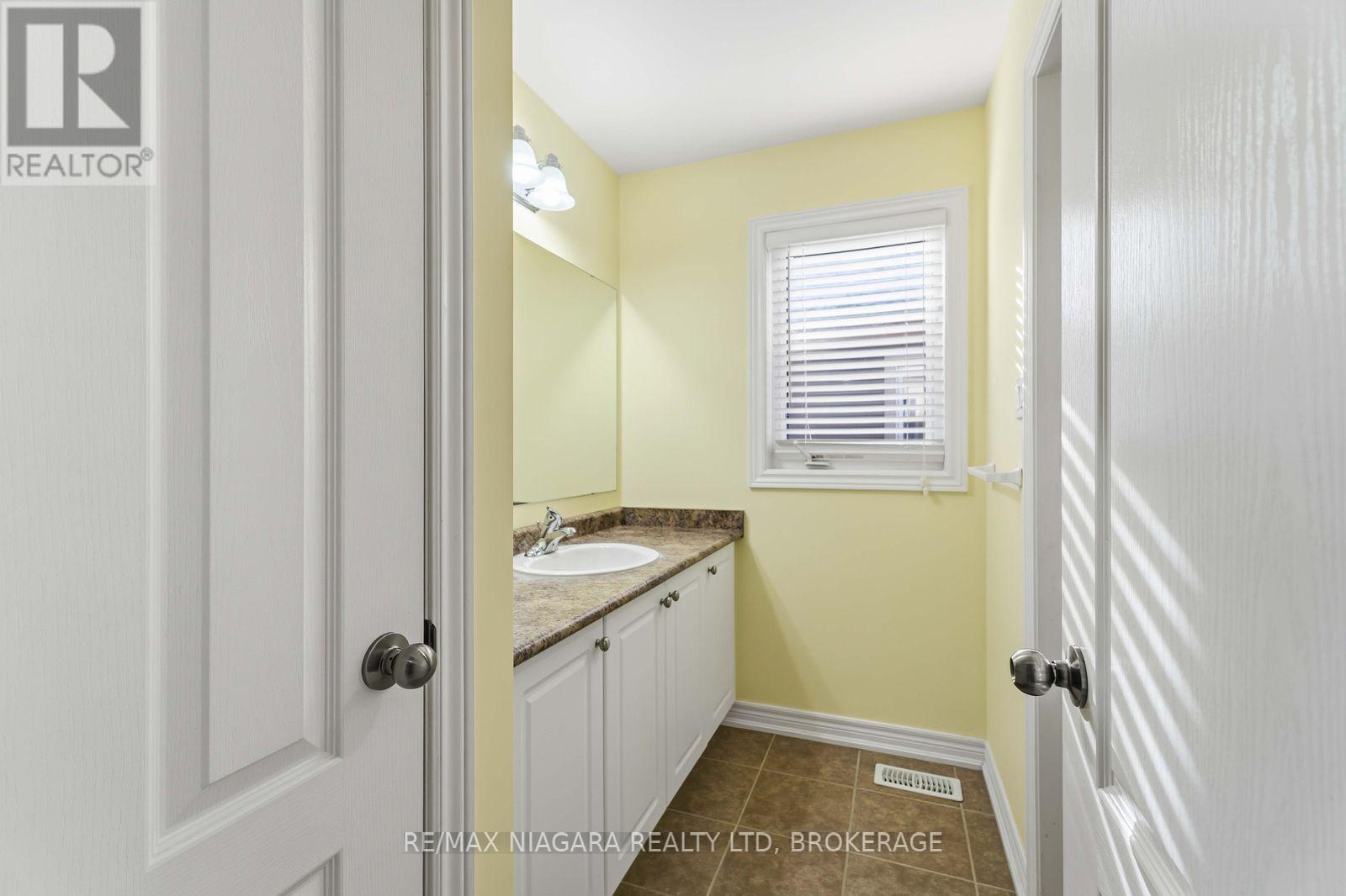 6537 St Michael Avenue, Niagara Falls, Ontario  L2H 0C6 - Photo 24 - X13075436