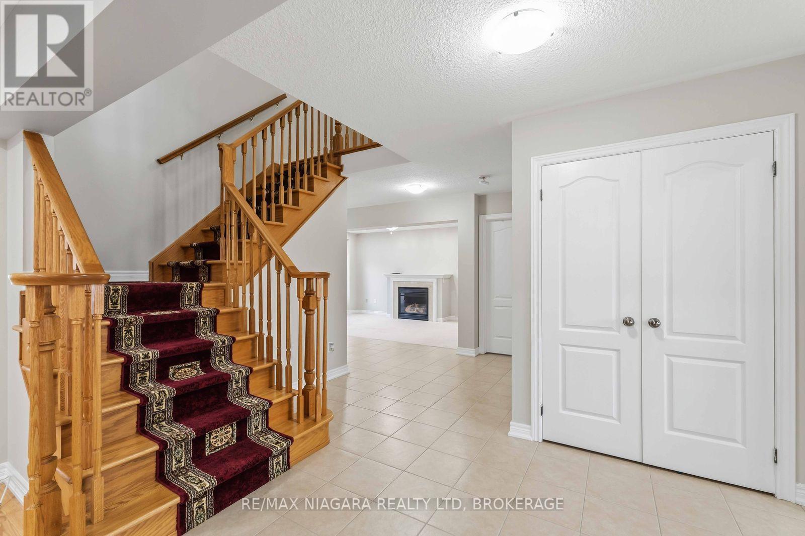 6537 St Michael Avenue, Niagara Falls, Ontario  L2H 0C6 - Photo 4 - X13075436