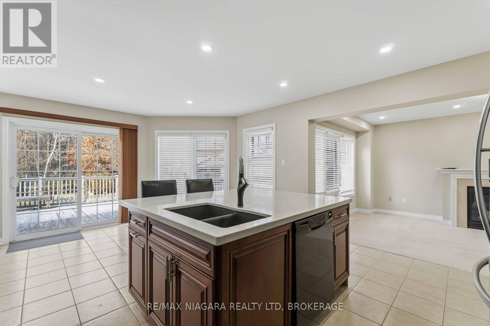 6537 St Michael Avenue, Niagara Falls, Ontario  L2H 0C6 - Photo 5 - X13075436