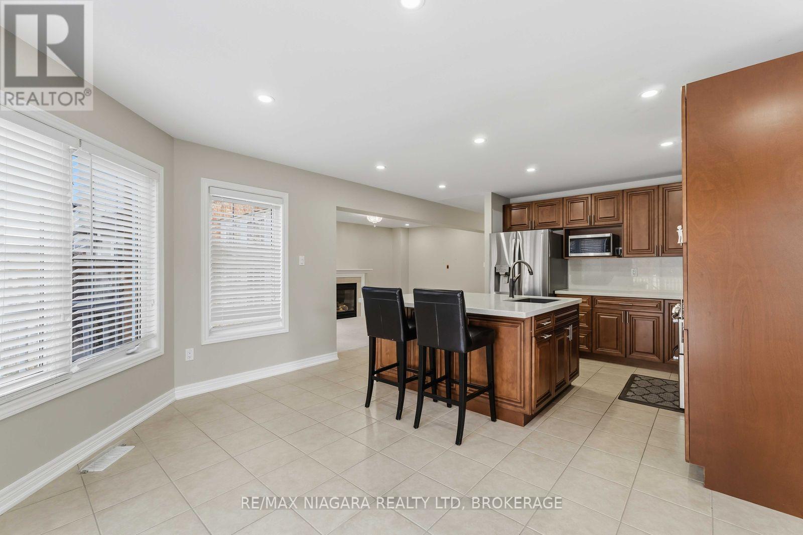 6537 St Michael Avenue, Niagara Falls, Ontario  L2H 0C6 - Photo 8 - X13075436