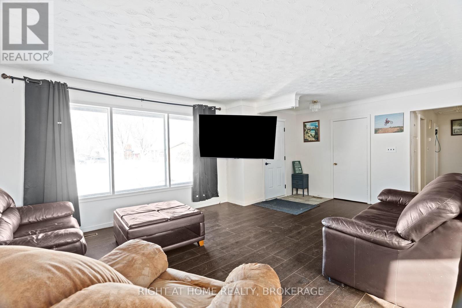105 Glenwood Parkway, Welland, Ontario  L3B 5M7 - Photo 10 - X13077774