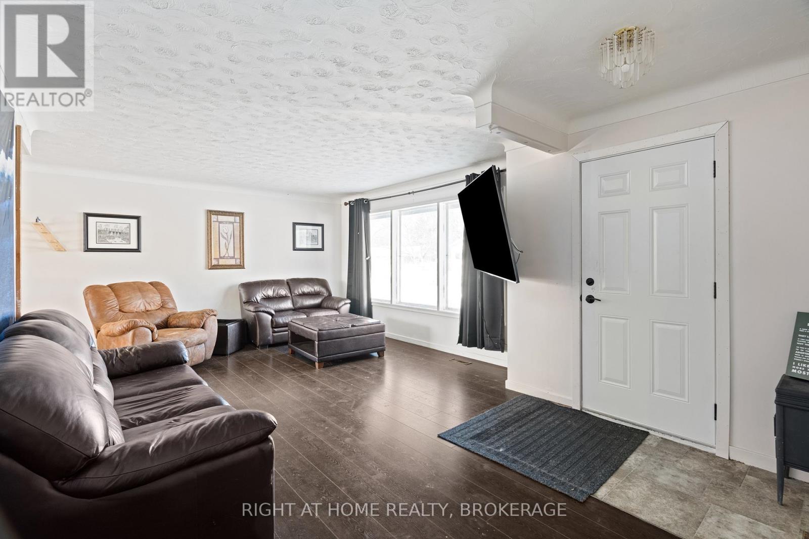 105 Glenwood Parkway, Welland, Ontario  L3B 5M7 - Photo 9 - X13077774