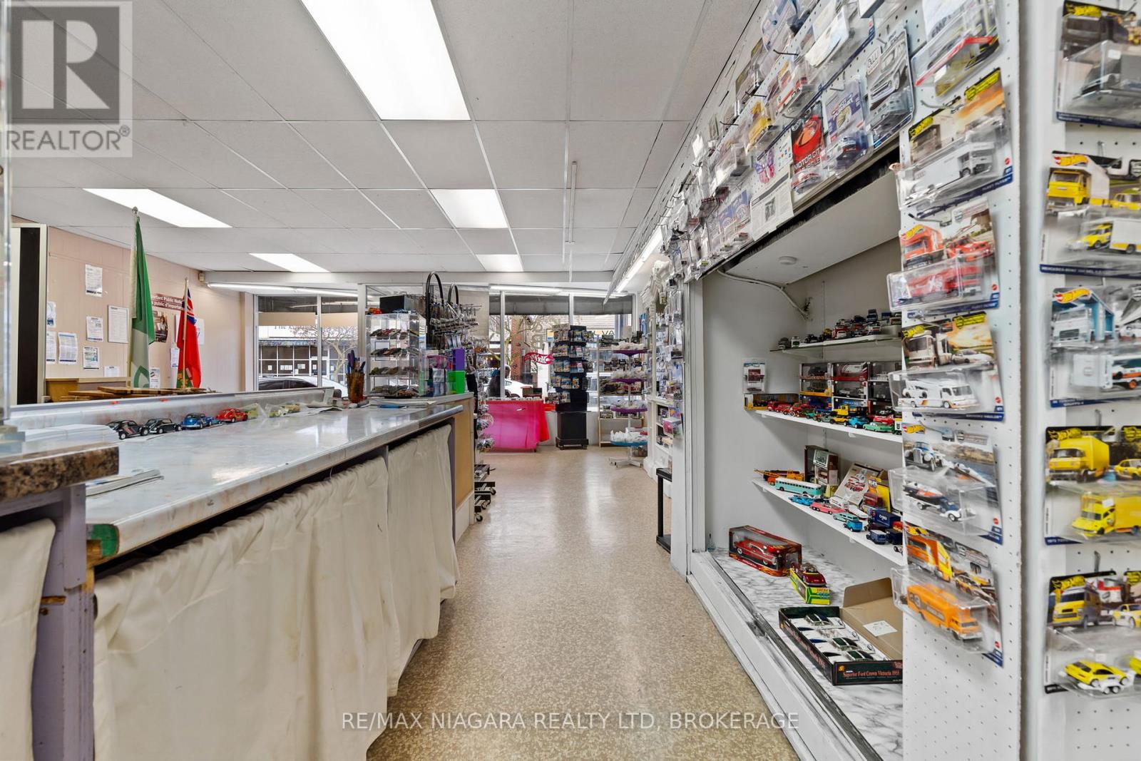 216 King Street, Port Colborne, Ontario  L3K 4G7 - Photo 3 - X13078224