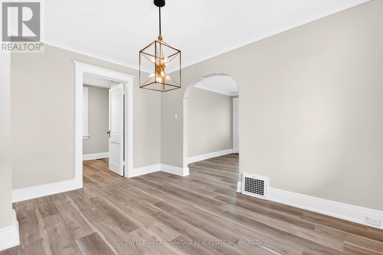 7 Battle Street, Thorold, Ontario  L2V 3W3 - Photo 12 - X13078654