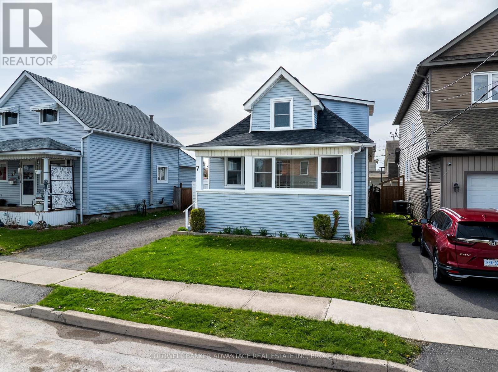 7 Battle Street, Thorold, Ontario  L2V 3W3 - Photo 3 - X13078654
