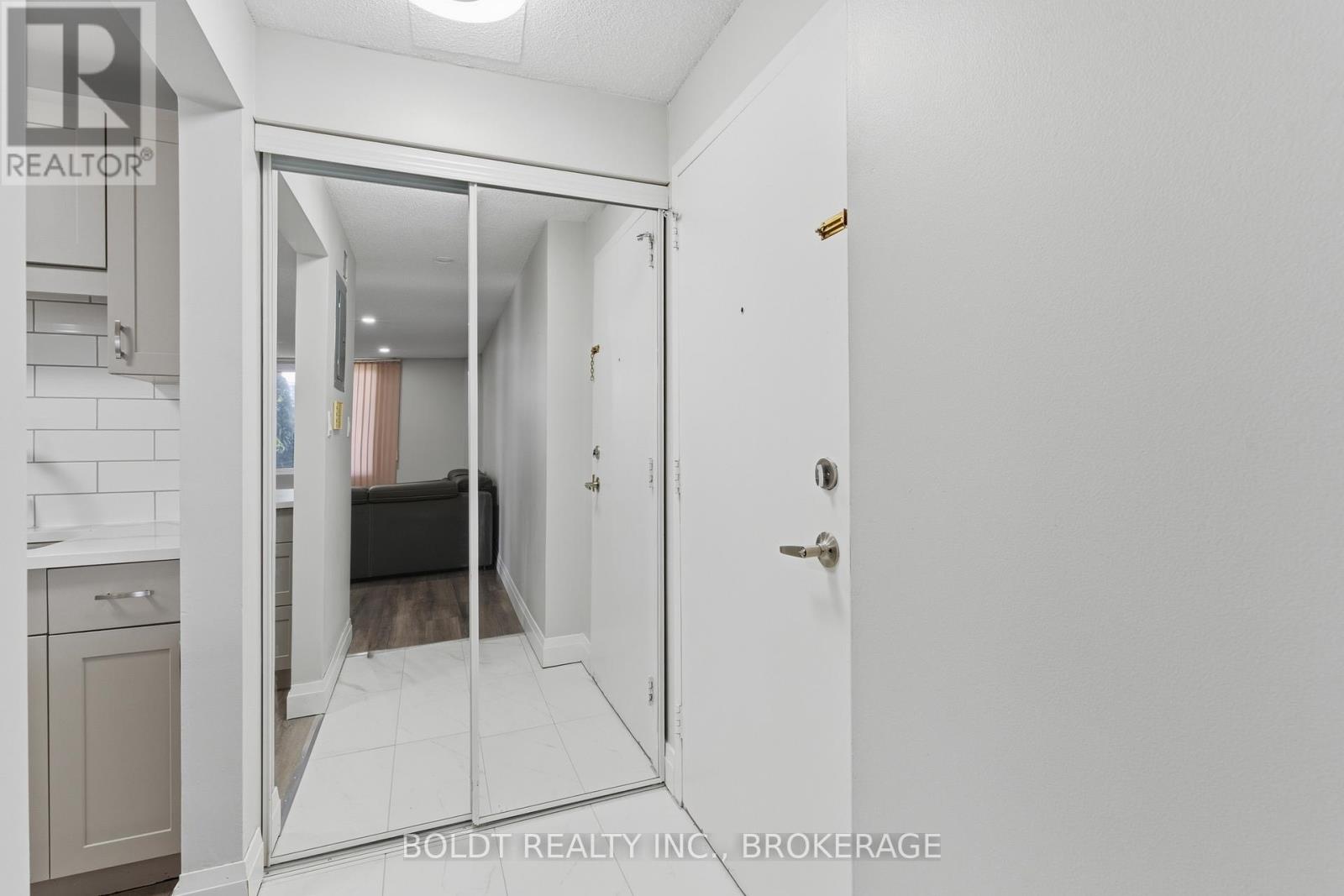 107 - 264 Grantham Avenue, St. Catharines, Ontario  L2P 3H1 - Photo 3 - X13080474
