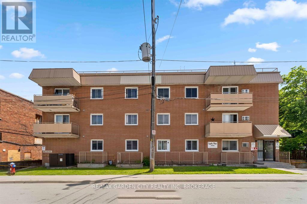 202 - 4692 Crysler Avenue, Niagara Falls, Ontario  L2E 3V8 - Photo 2 - X13080840