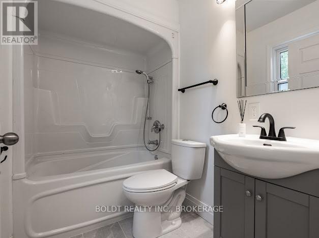 3047 Saint Patrick Avenue, Niagara Falls, Ontario  L2J 2M7 - Photo 18 - X13081858