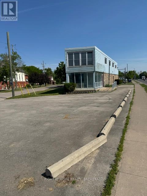 279 Niagara Street, St. Catharines, Ontario  L2M 4V8 - Photo 4 - X13086360