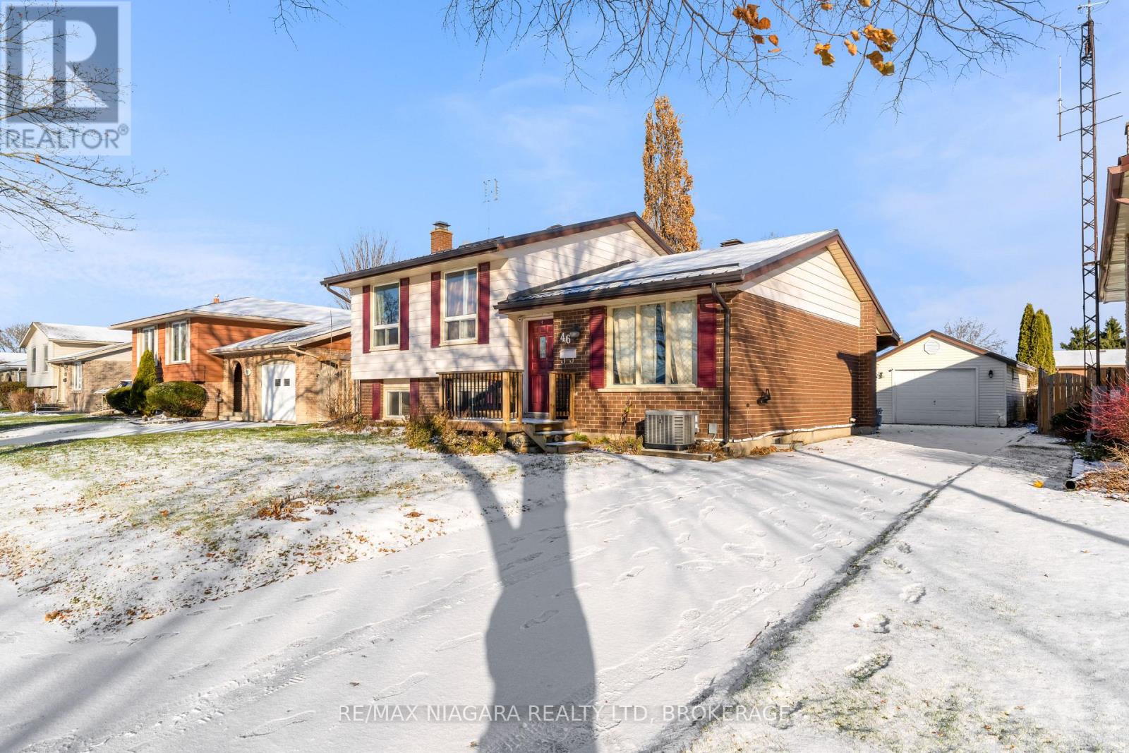 46 MACOOMB DRIVE, Welland, Ontario