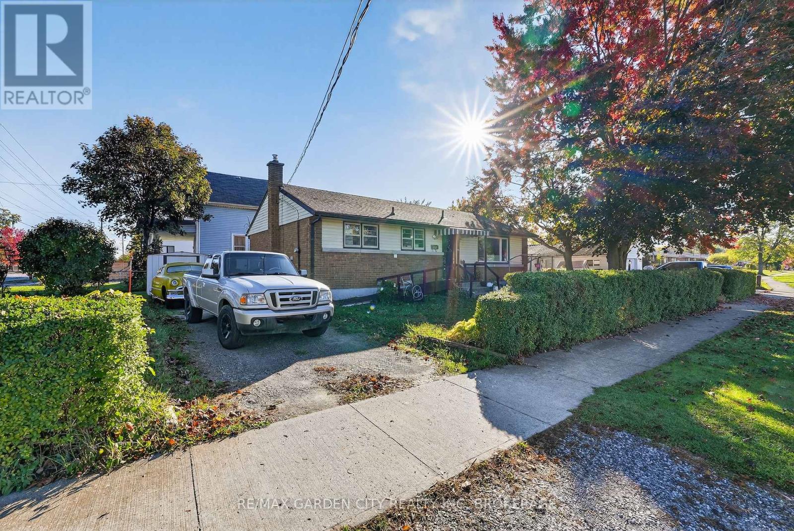 6560 Mcleod Road, Niagara Falls, Ontario  L2G 3G4 - Photo 11 - X13089164