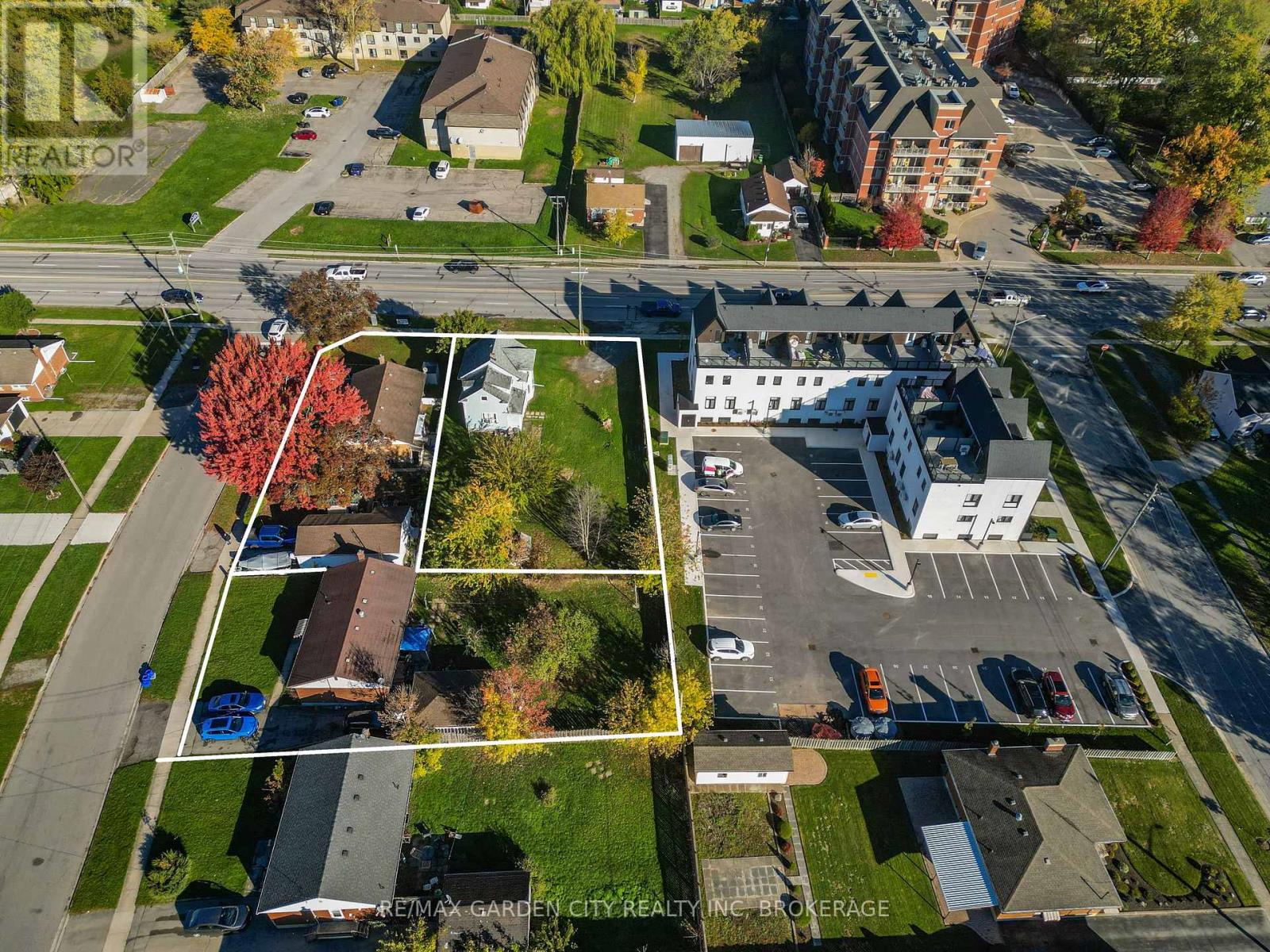 6560 Mcleod Road, Niagara Falls, Ontario  L2G 3G4 - Photo 5 - X13089164