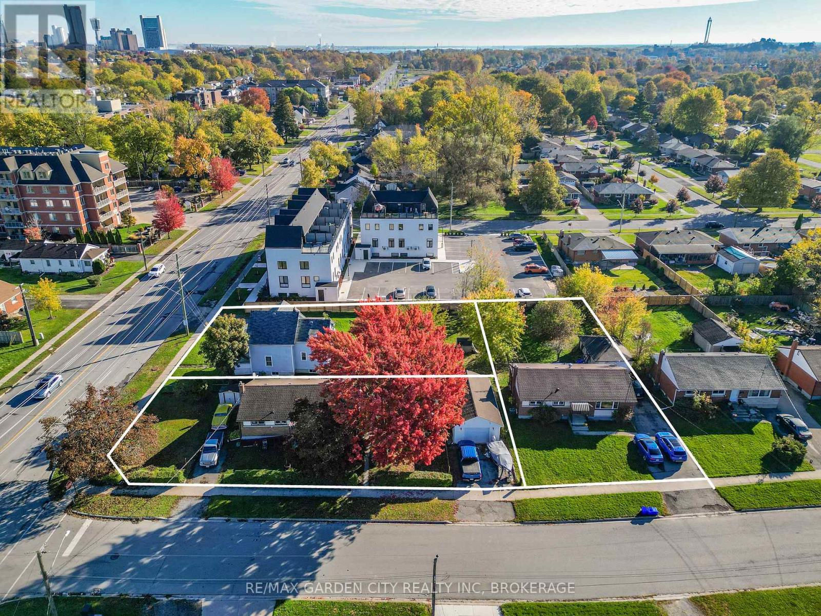 6560 MCLEOD ROAD, Niagara Falls, Ontario