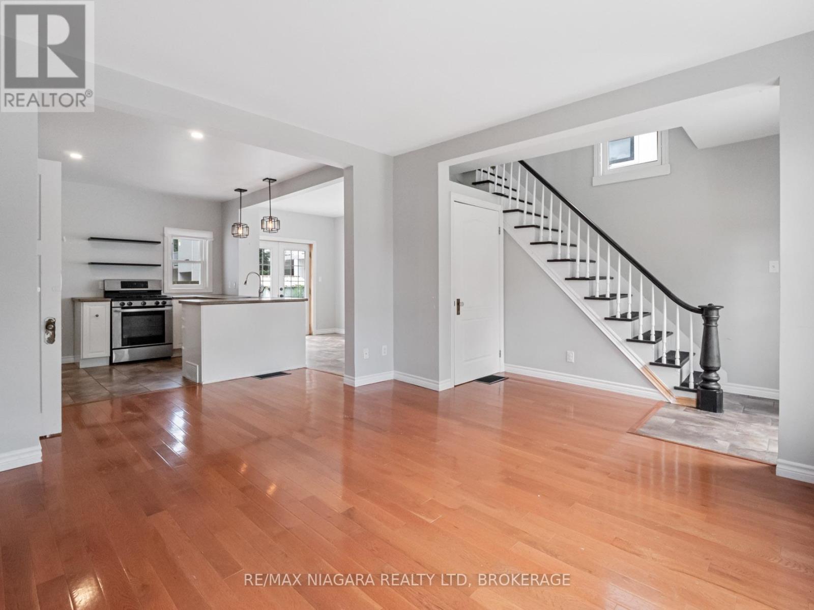 430 Ridge Road N, Fort Erie, Ontario  L0S 1N0 - Photo 13 - X13090150