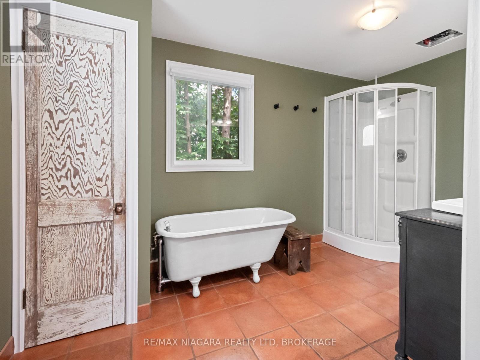430 Ridge Road N, Fort Erie, Ontario  L0S 1N0 - Photo 20 - X13090150