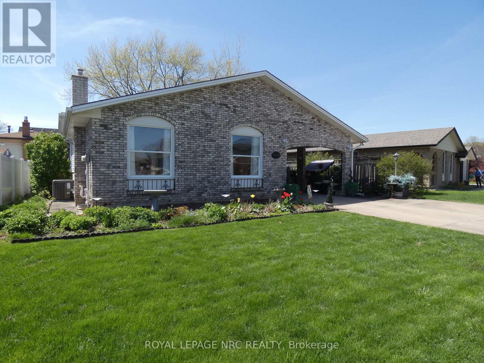2909 HENLEY AVENUE, Niagara Falls, Ontario