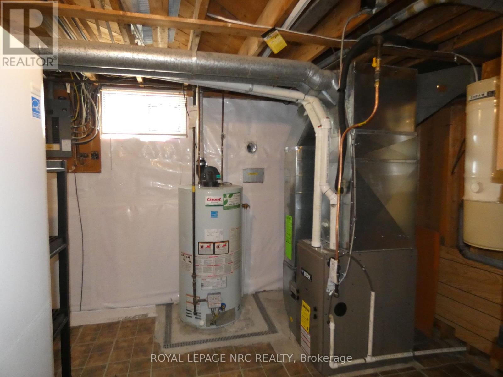 2909 Henley Avenue, Niagara Falls, Ontario  L2J 3M3 - Photo 19 - X13090306