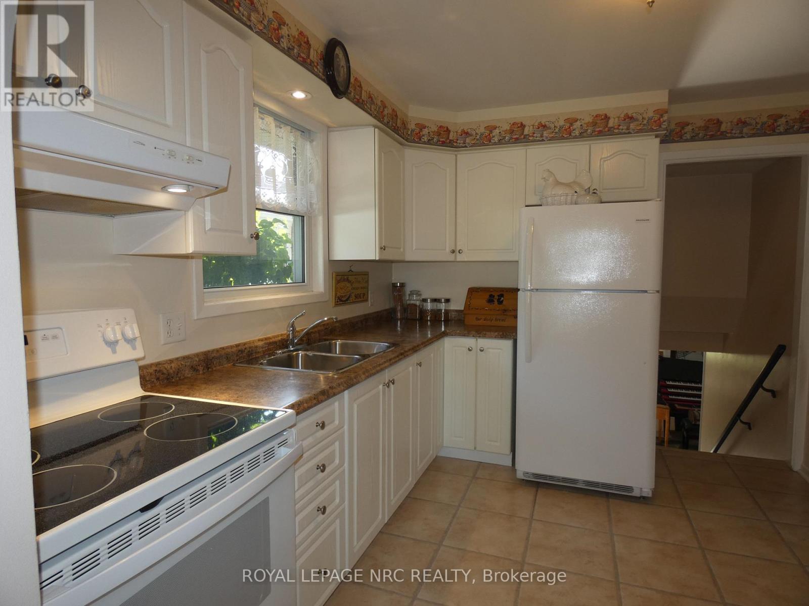 2909 Henley Avenue, Niagara Falls, Ontario  L2J 3M3 - Photo 8 - X13090306