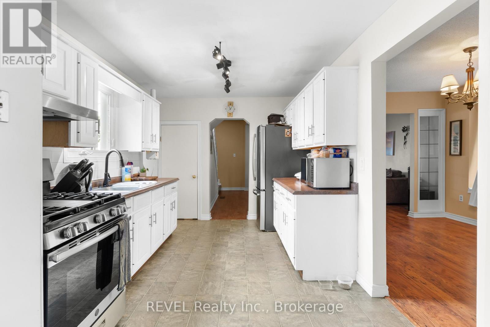 32 Bay Avenue, Welland, Ontario  L3B 3G6 - Photo 11 - X13090944