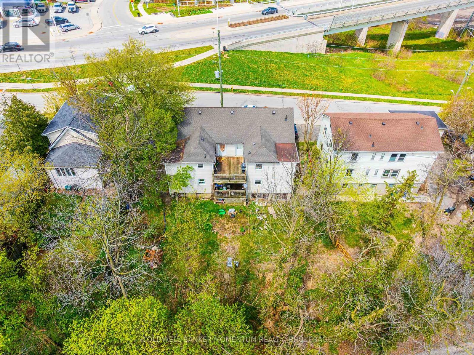 17 Hainer Street, St. Catharines, Ontario  L2S 1M5 - Photo 4 - X13093872